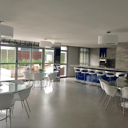 Estudio Moderno Com Linda Vista Para A Serra Curitiba Exterior foto